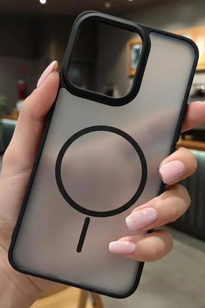 iPhone 14 premium cover